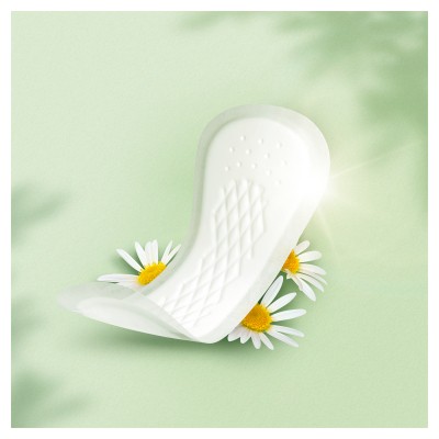 Щоденні прокладки Naturella Camomile Normal 44 шт. (8006540100769)